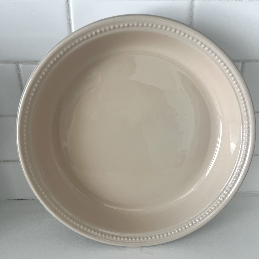 Le Creuset Cream Dinnerware Plate with Beaded Rim